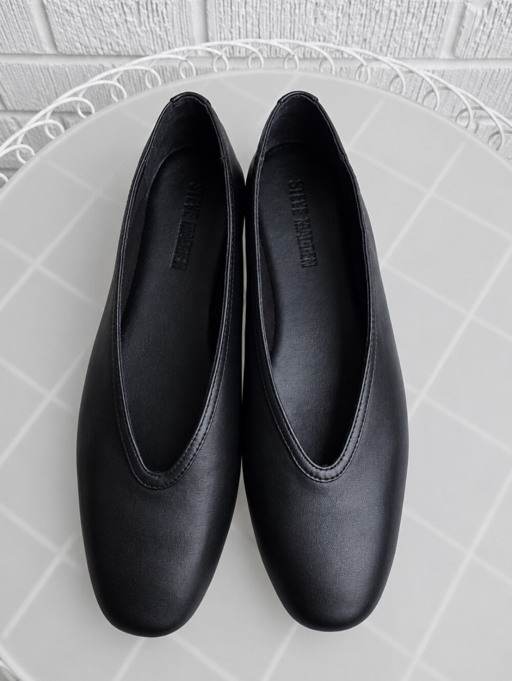 NEW Steve Madden LENI Black Leather Flats